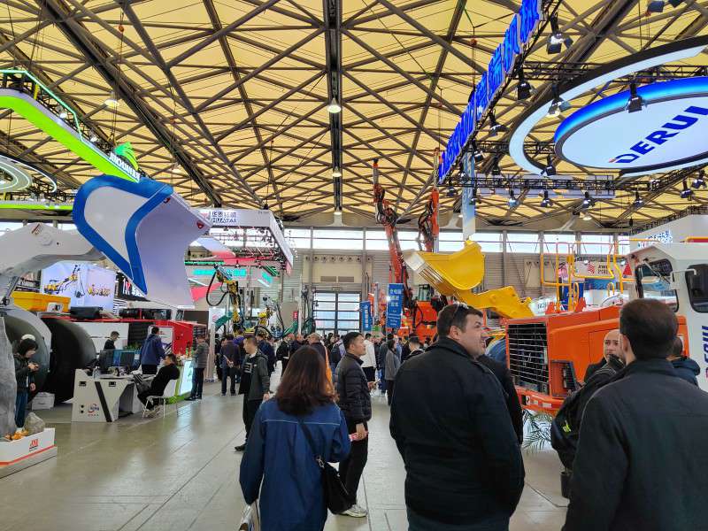 菲尼克斯礦山設(shè)備榮耀參展2025莫斯科國際礦業(yè)機(jī)械展覽會(huì)，攜手共創(chuàng)未來